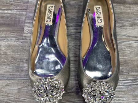 Shoes Flats By Badgley Mischka In Silver, Size: 7.5 Online