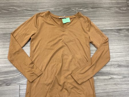 Top Long Sleeve By Zenana Outfitters In Brown, Size: L Sale