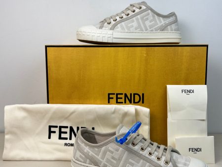 Shoes Luxury Designer By Fendi In White, Size: 5.5 Supply