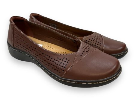 Shoes Flats By Clarks In Brown, Size: 9 For Cheap