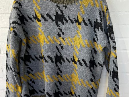 Sweater By Cmc In Grey, Size: S Fashion