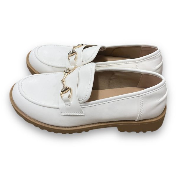 Shoes Flats By Cmc In White, Size: 7.5 on Sale