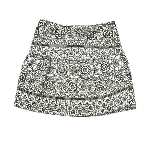 Skirt Luxury Designer By Emporio Armani In Grey & White, Size: 6 on Sale